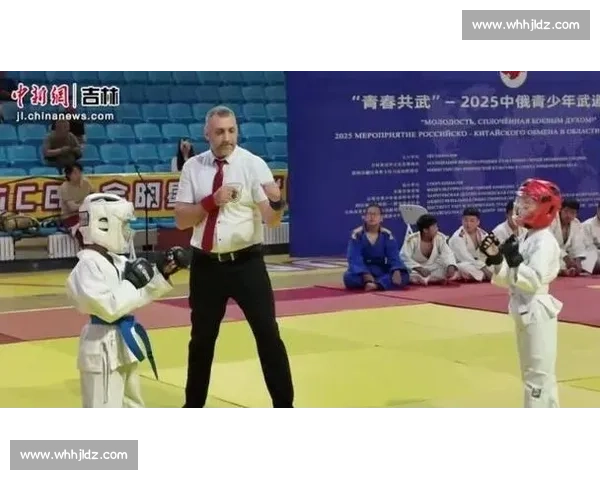中俄 240 名青少年长春 “青春共武” 武术搏击展风采促交流 中俄 240 名青少年长春 “青春共武” 武术搏击展风采促交流